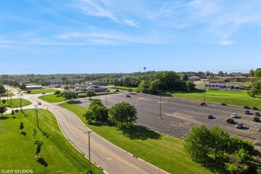 More Photos Of 731 Midwest Ct, Freeport Carwash For Sale