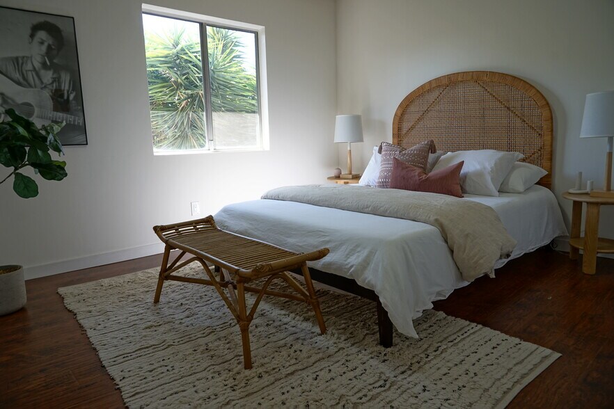 More Photos Of 756 Hyperion Ave, Los Angeles Apartments For Sale