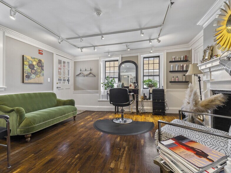 More Photos Of 21 Eliot St, Natick Office For Sale