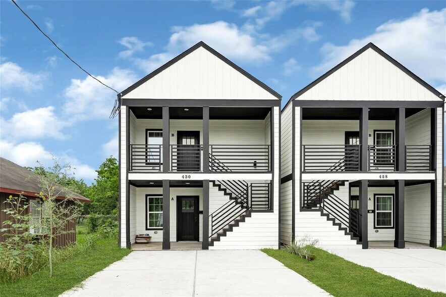 More Photos Of 430 Rhode Island st, Houston Apartments For Sale