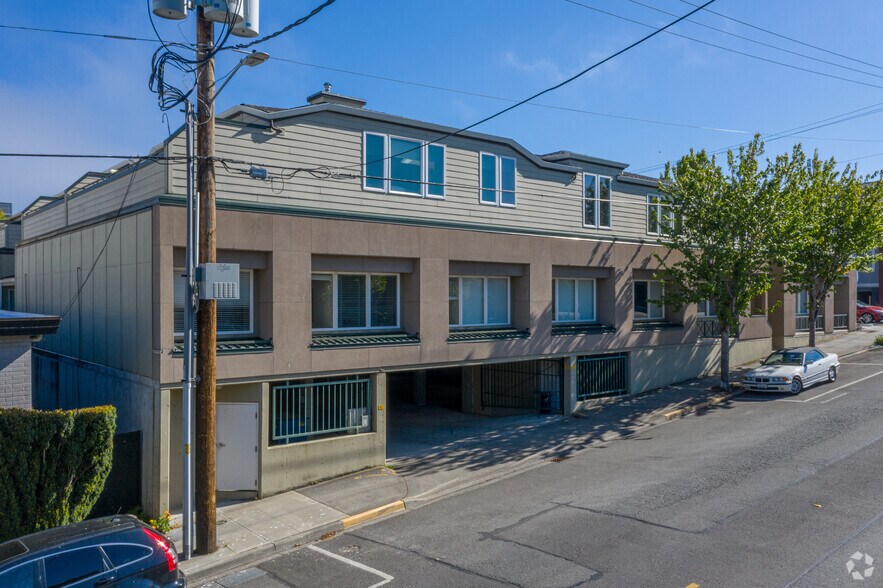 More Photos Of 152 3rd Ave S, Edmonds Office For Lease