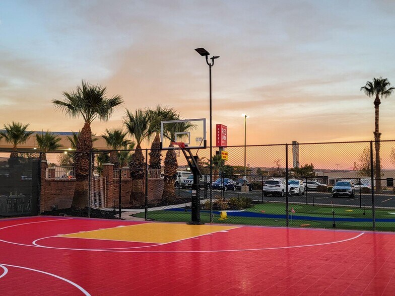 More Photos Of 850 S Bluff St, Saint George Hotel For Sale