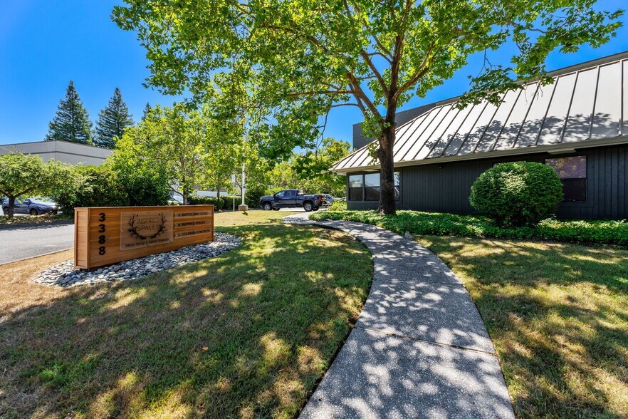 More Photos Of 3388 Regional Pky, Santa Rosa Warehouse For Sale