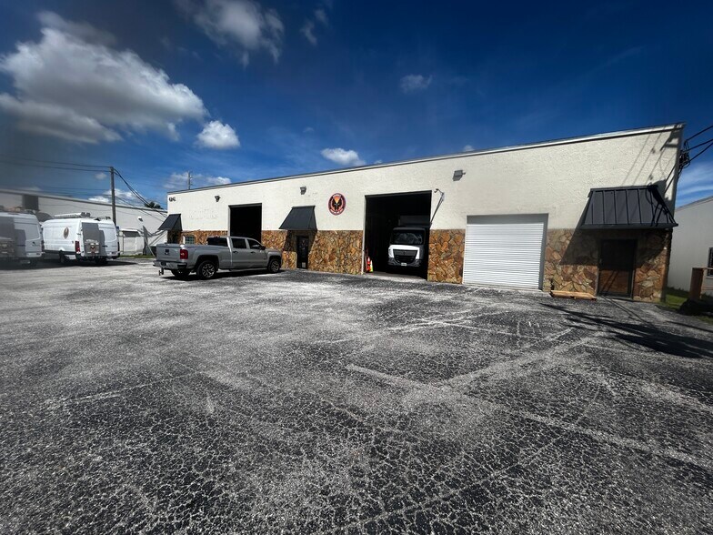 More Photos Of 4241 N 114th Ter, Clearwater Manufacturing For Sale