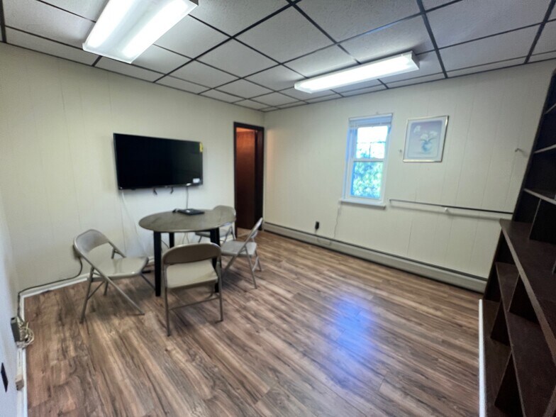 More Photos Of 332-334 North Ave, Garwood Loft Creative Space For Sale