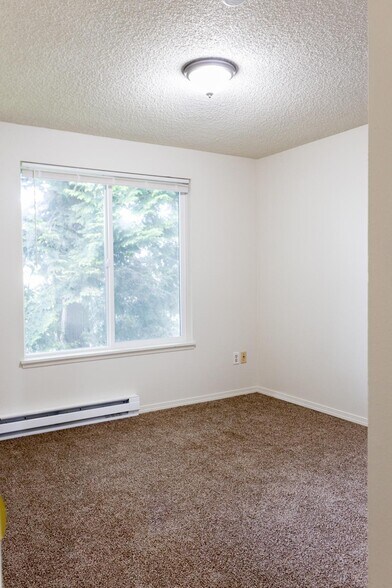 More Photos Of 8856 SE Jannsen Rd, Clackamas Apartments For Sale