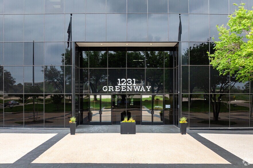 More Photos Of 1231 Greenway Dr, Irving Office For Lease
