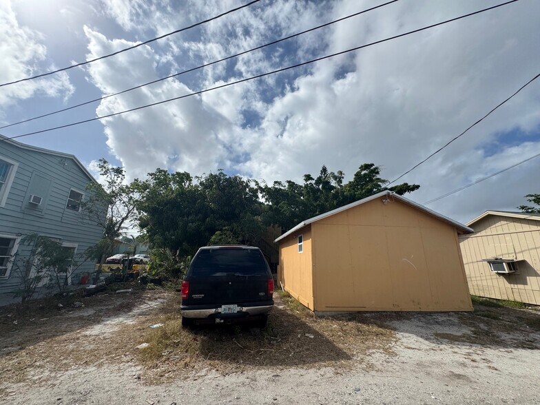 More Photos Of 110 S B St, Lake Worth Multifamily For Sale