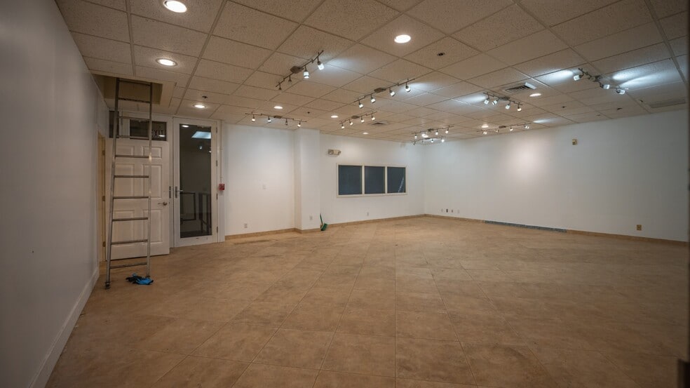 More Photos Of 6000 Park of Commerce Blvd, Boca Raton Distribution For Lease