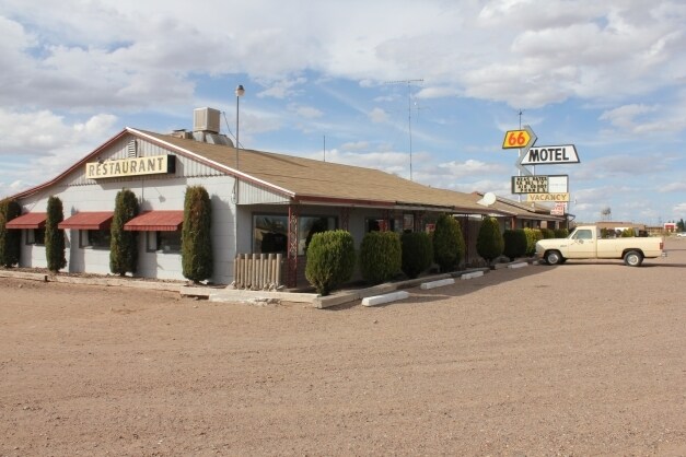 More Photos Of 2101-2105 Navajo Blvd, Holbrook Hospitality For Sale