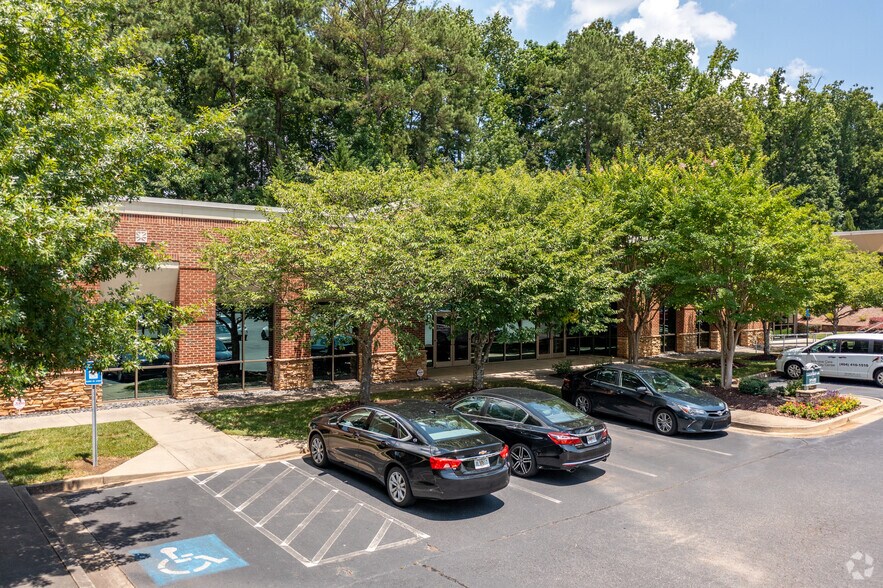 More Photos Of 4265 Johns Creek Pky, Suwanee Medical For Lease