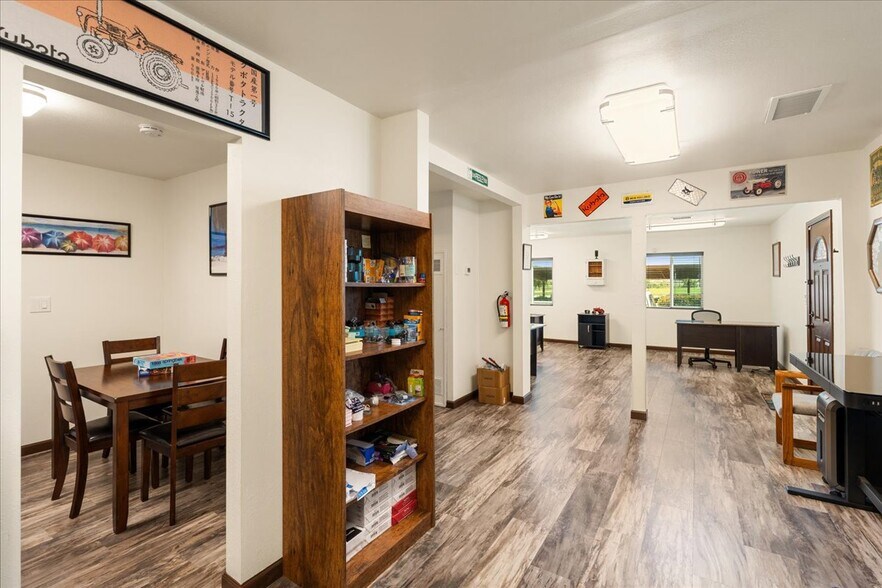 More Photos Of 8570 E Loos Dr, Prescott Valley Medical For Sale