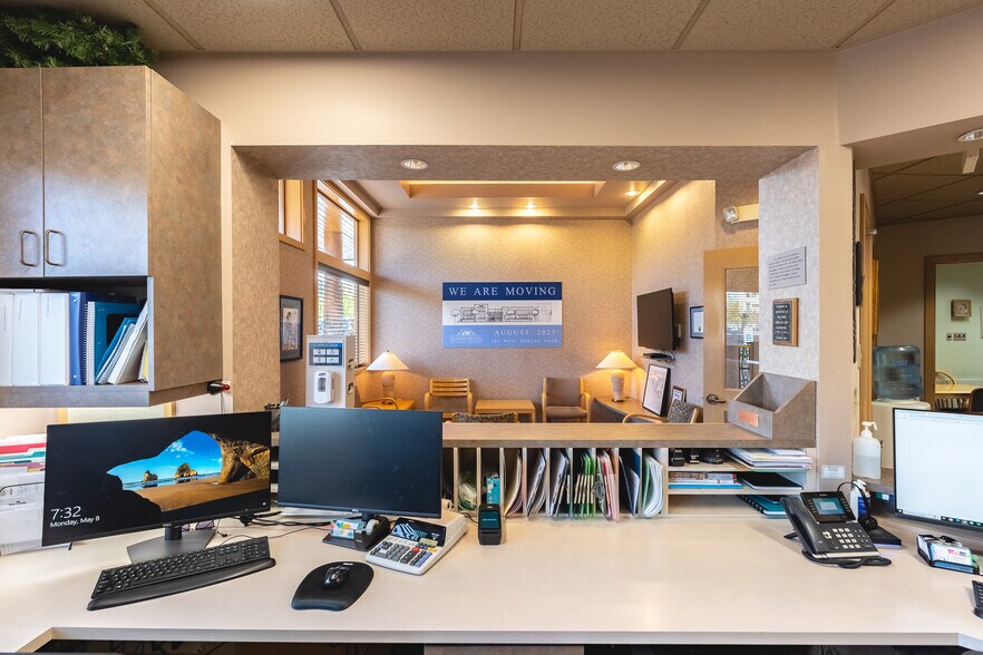 More Photos Of 3136 Squalicum Pky, Bellingham Medical For Sale