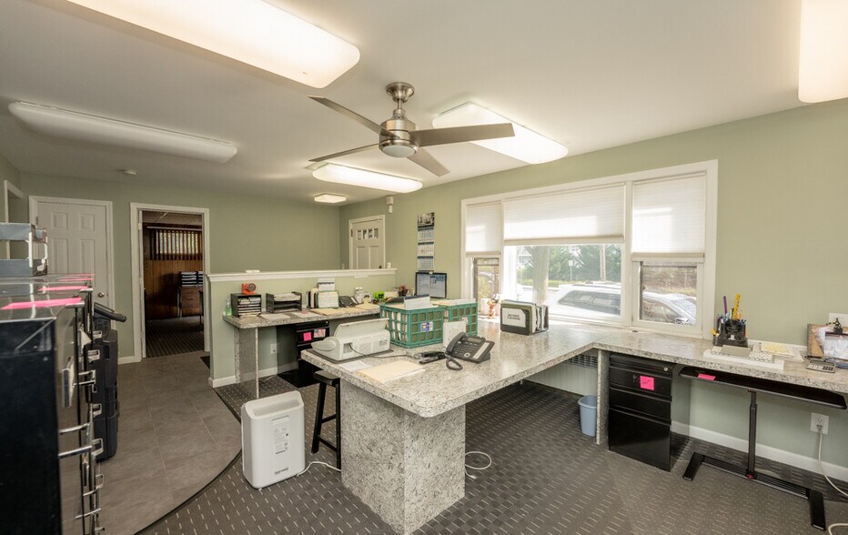 More Photos Of 2429 Vauxhall Rd, Union Township Office Residential For Sale