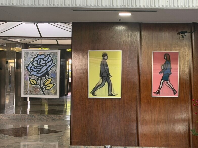 More Photos Of 2655 Le Jeune Rd, Coral Gables Office For Lease