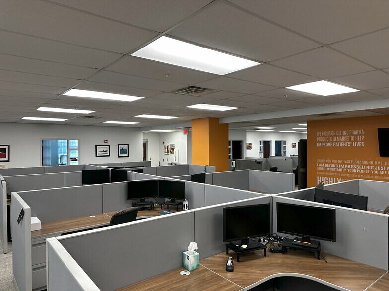 More Photos Of 110 Riverbend Ave, Lewis Center Office For Lease