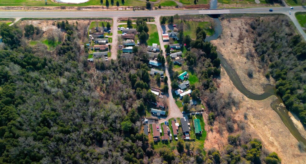 More Photos Of 1093 County Rd 28, Fraserville Trailer Camper Park For Sale