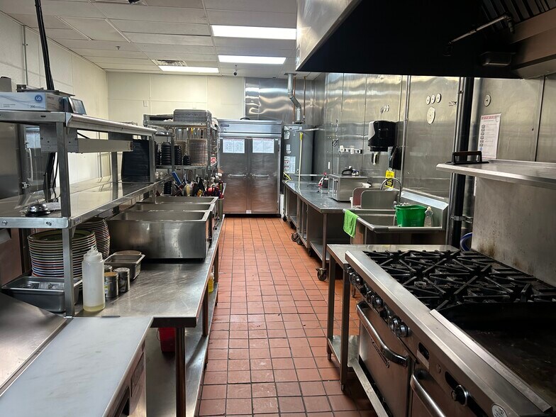 More Photos Of 2570 E Tropicana Ave, Las Vegas Unknown For Lease