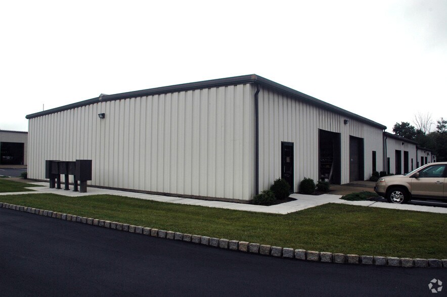 More Photos Of 15 Minneakoning Rd, Flemington Warehouse For Lease