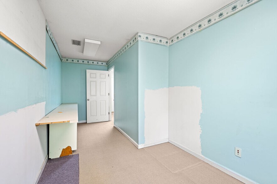 More Photos Of 300 Forest Ave, Chattanooga Office For Sale