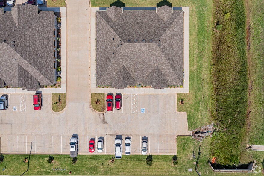 More Photos Of 17933 N Pennsylvania Ave, Edmond Office For Sale