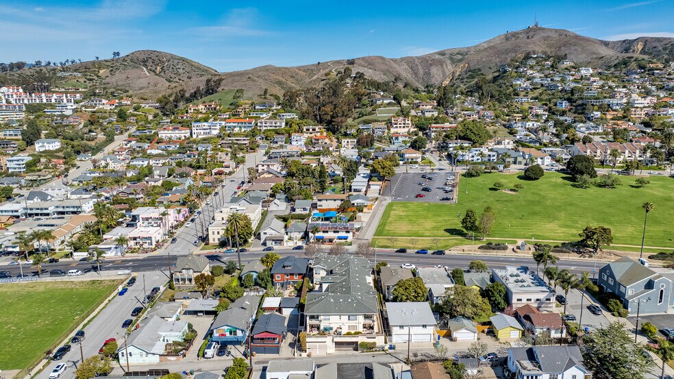 More Photos Of 1256 E Main St, Ventura Apartments For Sale