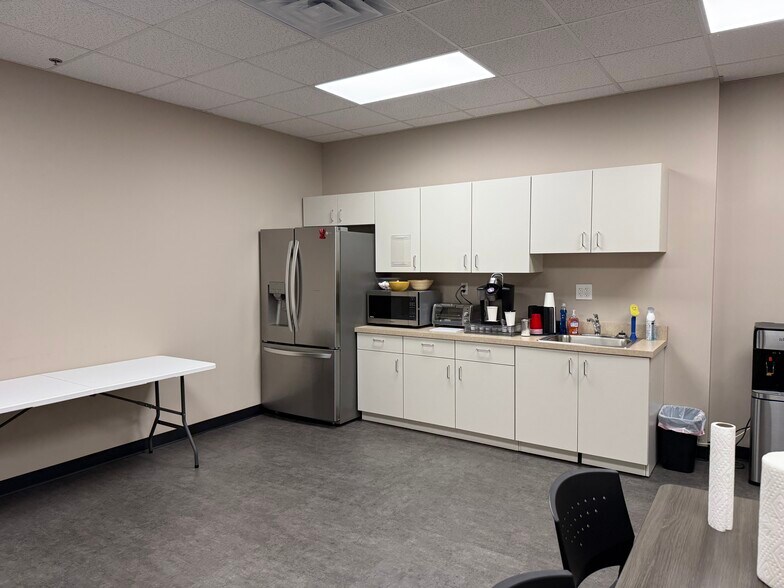 More Photos Of 126 P Rickman Industrial Dr, Canton Industrial For Sale