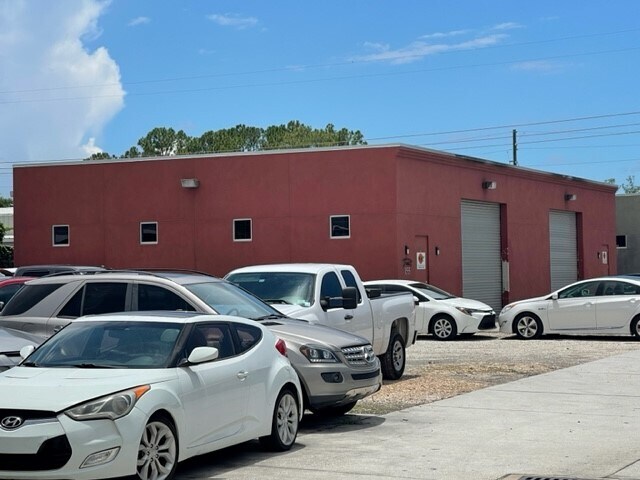 More Photos Of 145 Ronning Way, Longwood Warehouse For Sale