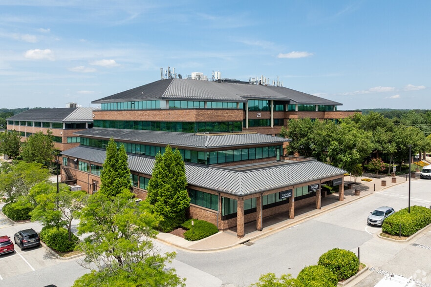 Primary Photo Of 25 Crossroads Dr, Owings Mills Medical For Lease