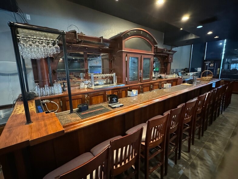 More Photos Of 914 Mall Loop Rd, High Point Restaurant For Sale