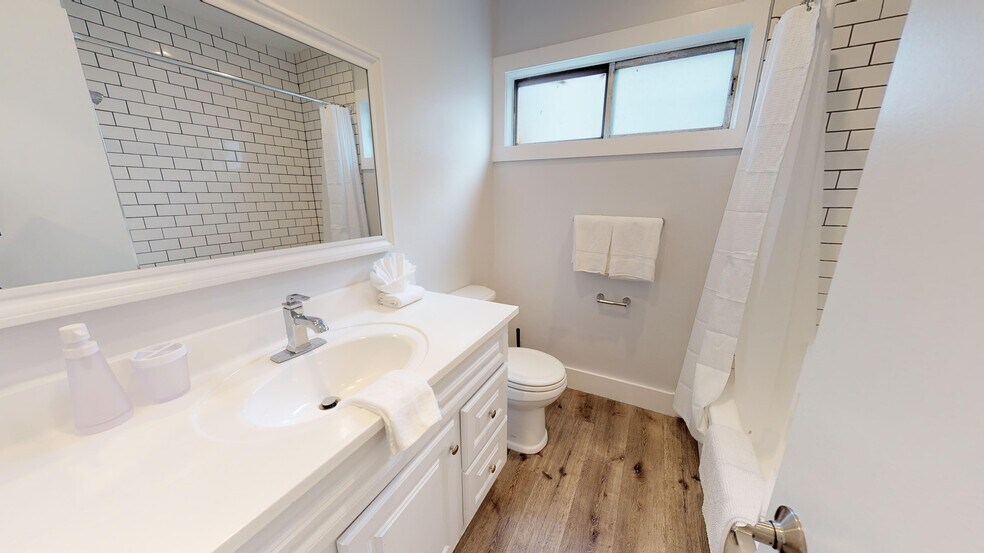 More Photos Of 1115 Hacienda Pl, West Hollywood Apartments For Sale