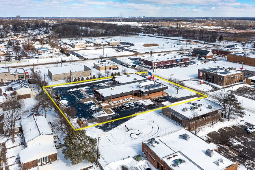 More Photos Of 1550-1570 Kingsway Ct, Trenton Medical For Sale