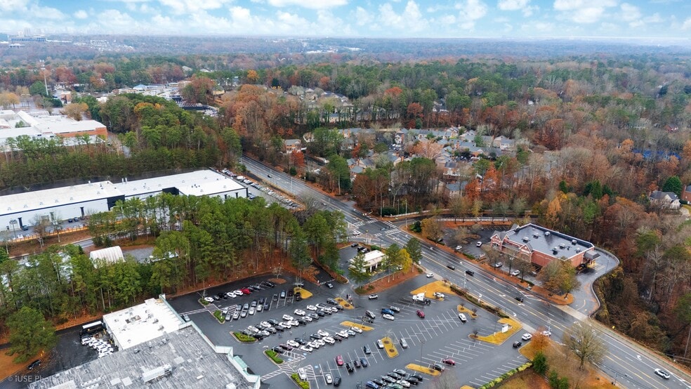 More Photos Of 7507 NE Roswell Rd, Atlanta Unknown For Lease