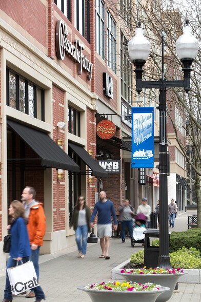 More Photos Of 62 Memorial Rd, West Hartford Unknown For Lease