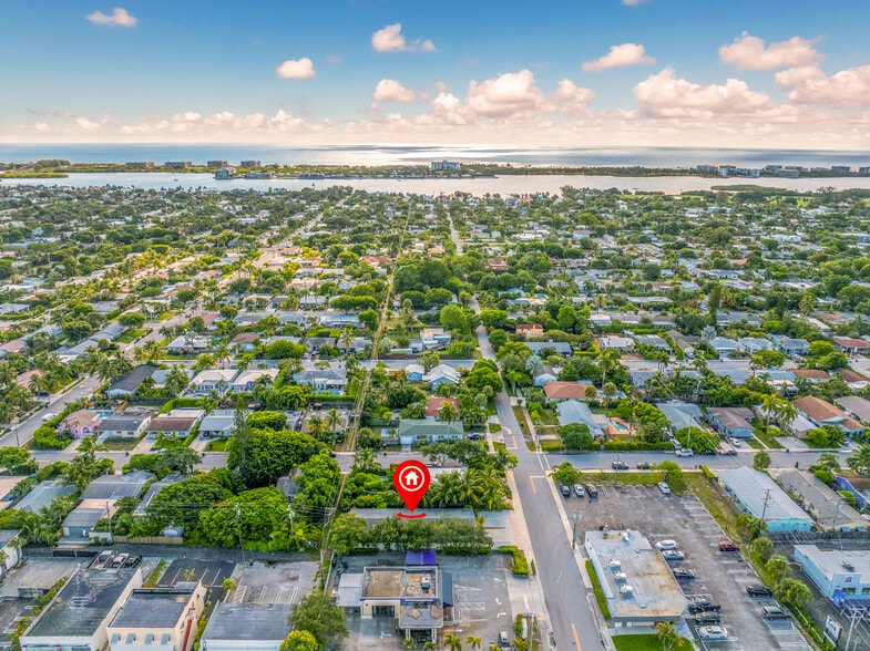More Photos Of 1008 18th Ave N, Lake Worth Beach Apartments For Sale