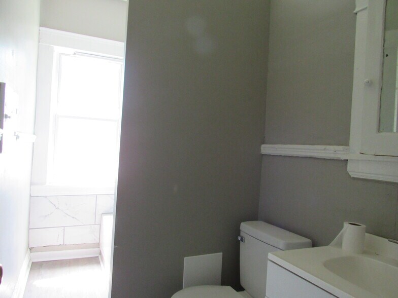 More Photos Of 932 Wheelock Rd, Cleveland Apartments For Sale