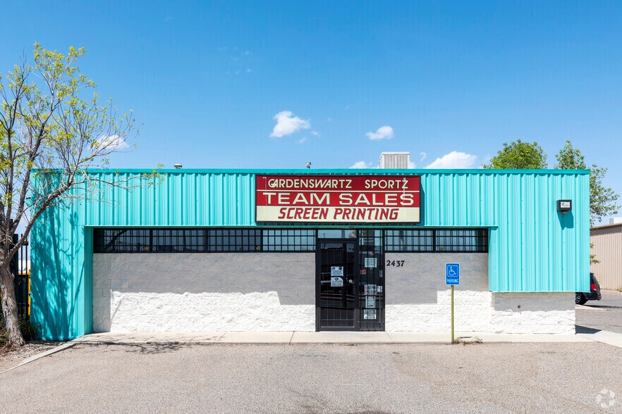 More Photos Of 2437 Menaul Blvd NE, Albuquerque Freestanding For Sale