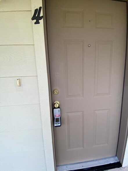 More Photos Of 926 Drury Ln, San Antonio Apartments For Sale