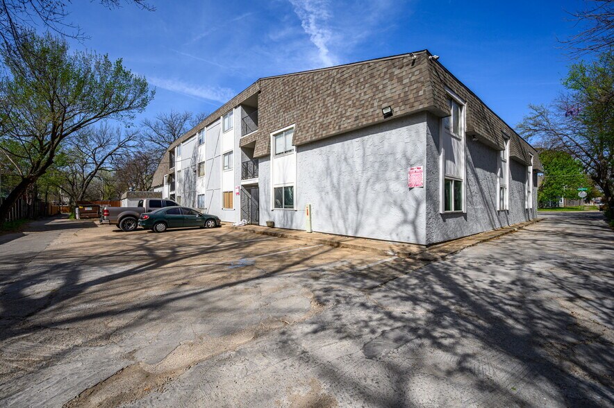 More Photos Of 4716 Sycamore St, Dallas Apartments For Sale