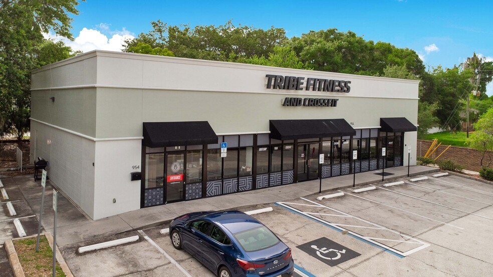 More Photos Of 950-954 N State Road 434, Altamonte Springs Freestanding For Lease