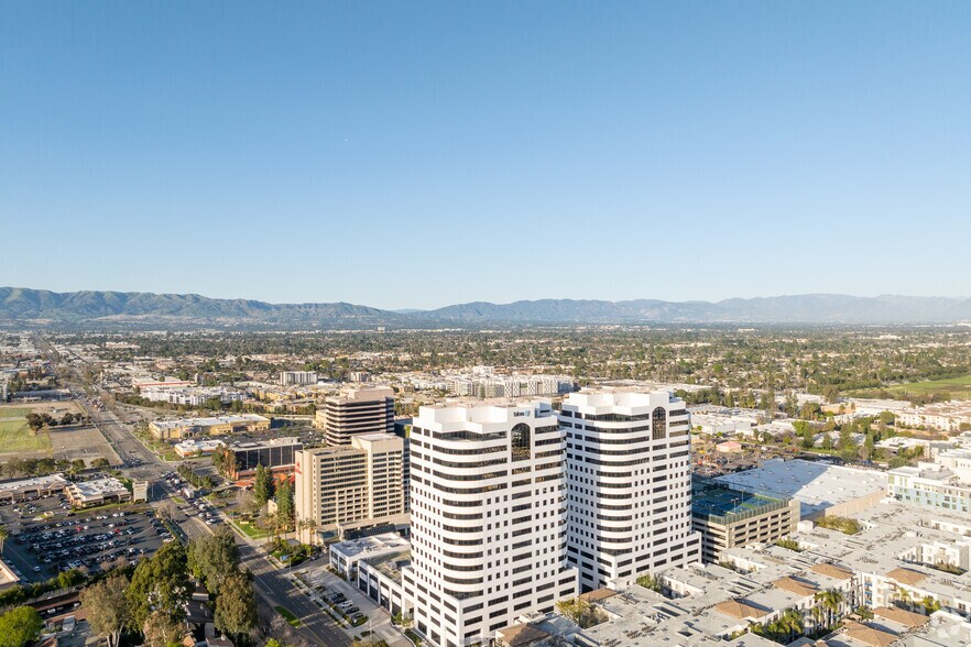 More Photos Of 6300 Canoga Ave, Woodland Hills Office For Lease