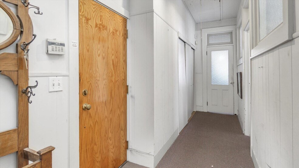 More Photos Of 4 E Main St, Riverhead Storefront Retail Office For Sale