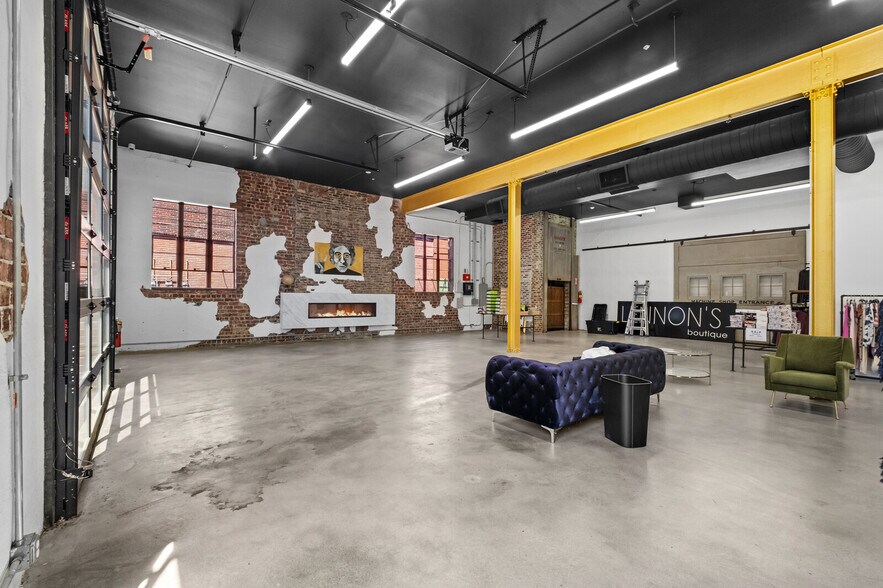 More Photos Of 124 S Joplin Ave, Joplin Warehouse For Sale