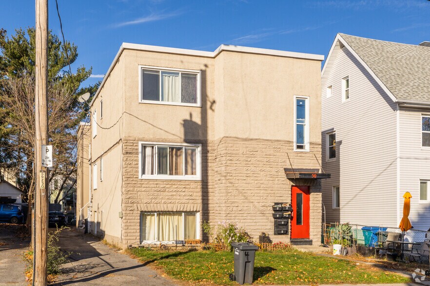 Primary Photo Of 50 Rue Jeanne-D'arc, Gatineau Apartments For Sale