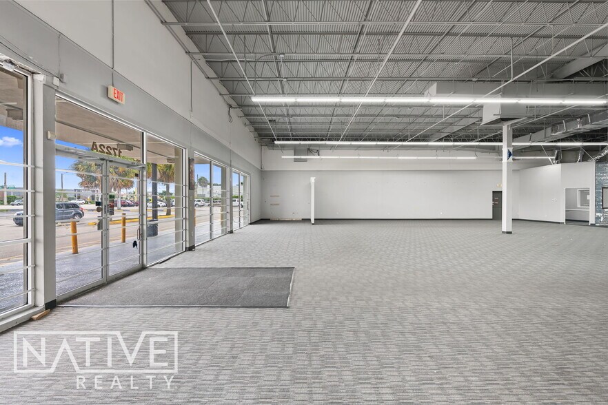 More Photos Of 1722-1744 N Military Trl, West Palm Beach Storefront For Lease