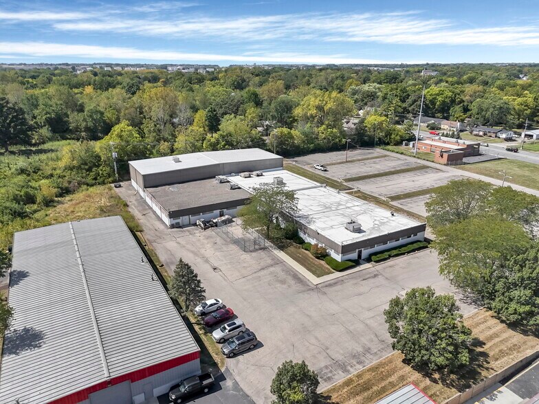 More Photos Of 799 N Hague Ave, Columbus Warehouse For Lease