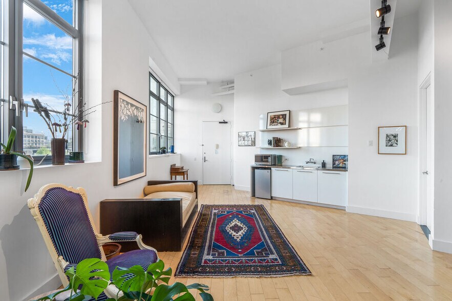 More Photos Of 2728 Thomson Ave, Long Island City Apartments For Sale