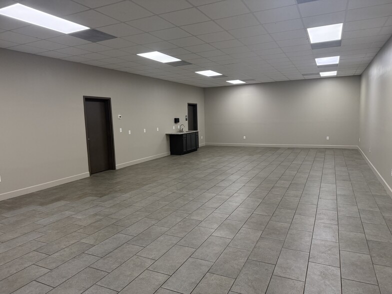 More Photos Of 8051 S Sam Houston Pky, Houston Unknown For Lease