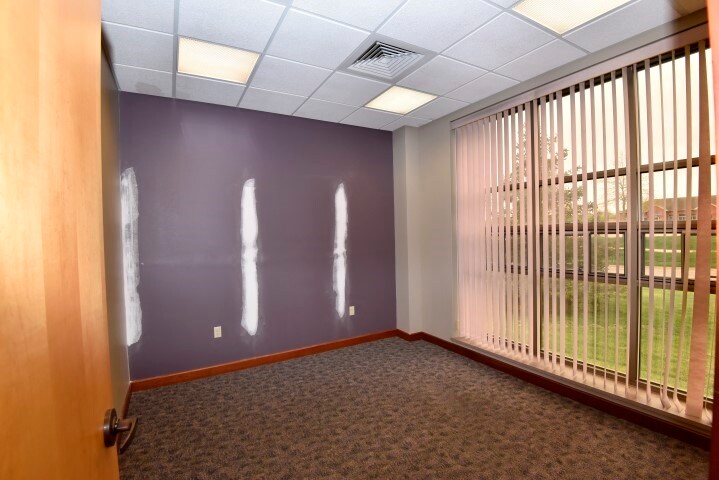 More Photos Of 2834 Northgate Dr, Iowa City Office For Lease