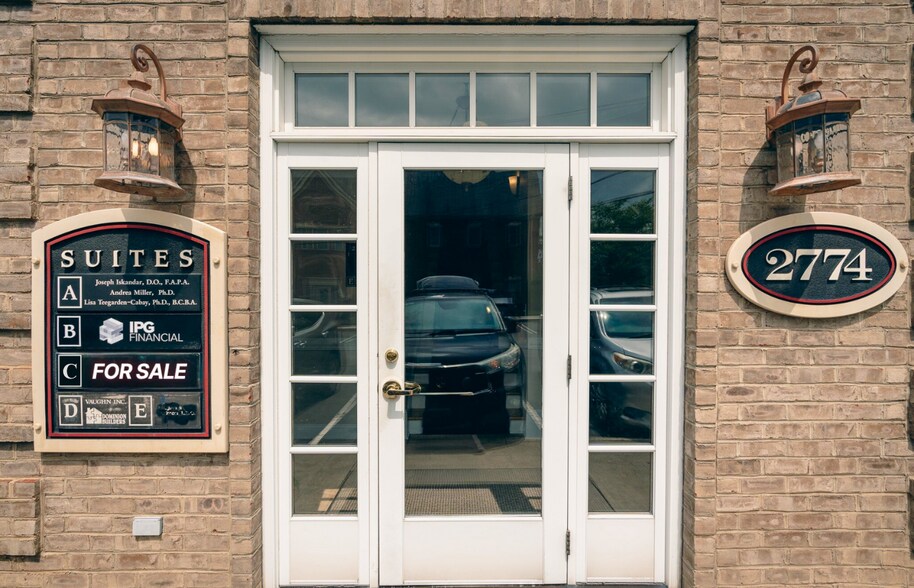 Primary Photo Of 2774 Electric Rd, Roanoke Medical For Sale
